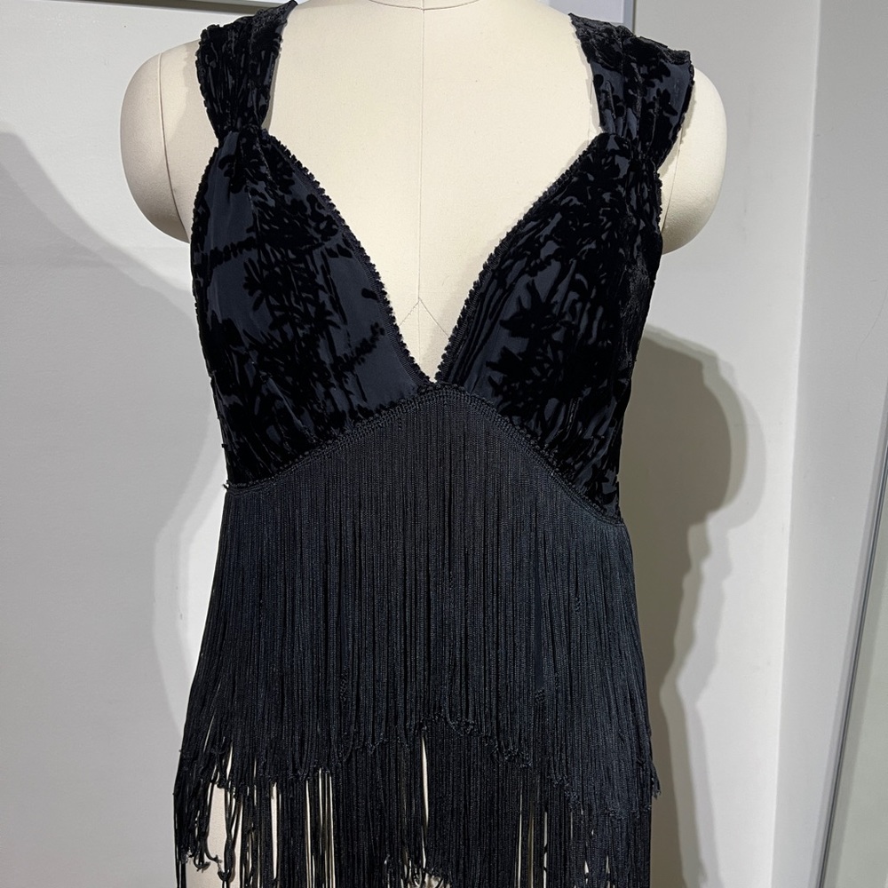YA-YA FRINGE TOP VELVET BLACK SIZE SMALL ZIP
